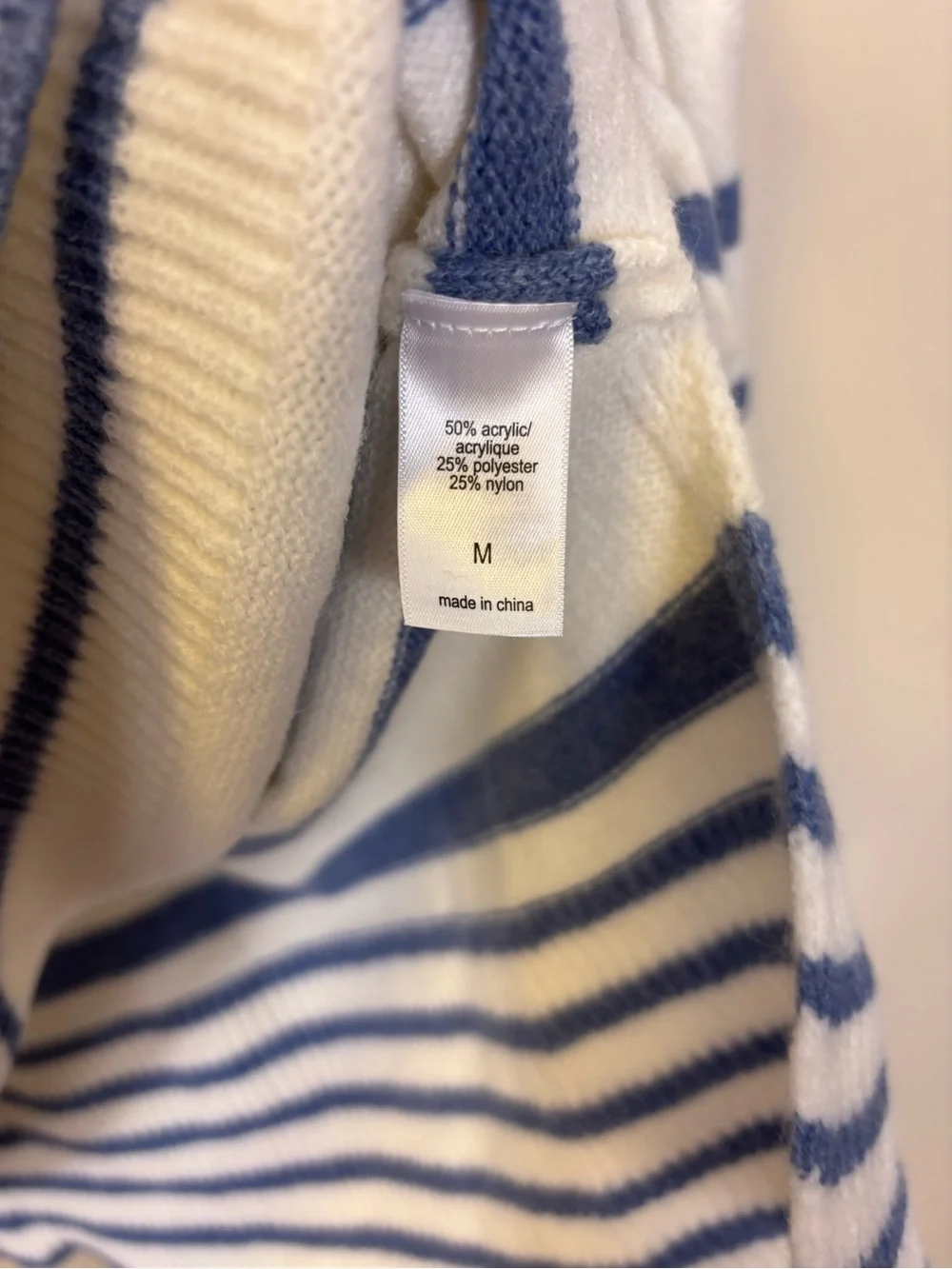 Maurices White & Blue Striped Crewneck Pullover Sweater Women’s Medium Oversized
